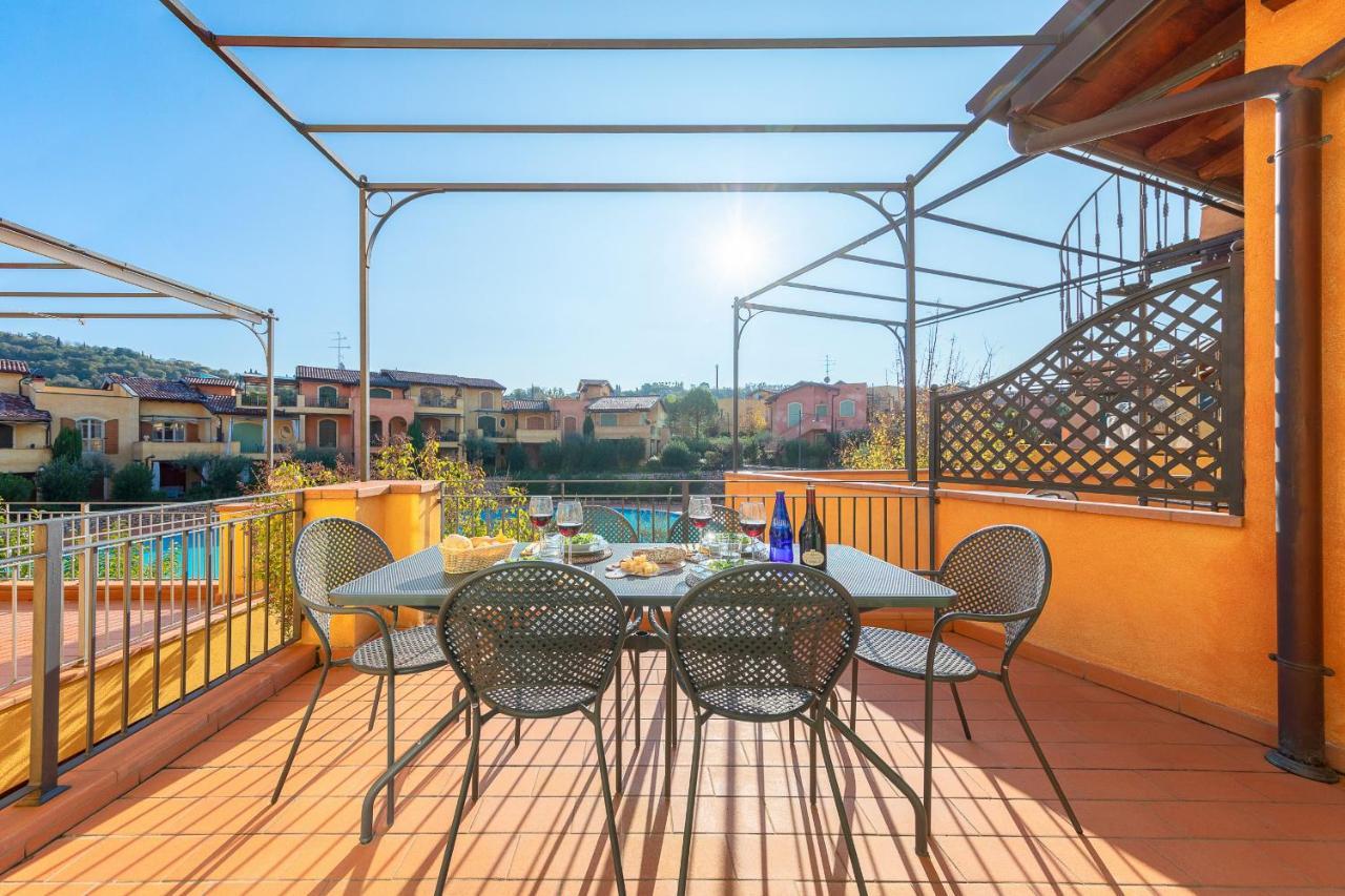 Borgo Del Torchio Apartments By Wonderful Italy Manerba del Garda Εξωτερικό φωτογραφία