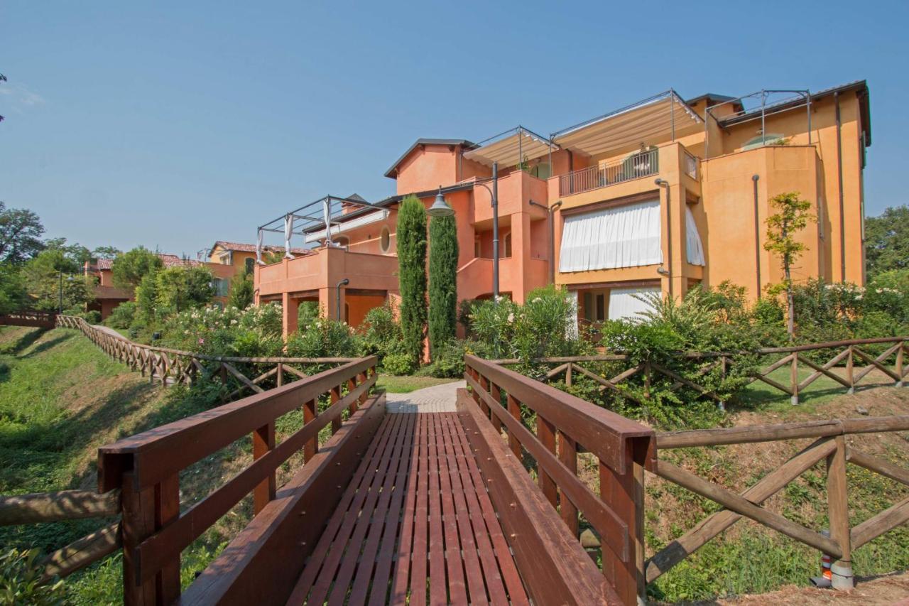 Borgo Del Torchio Apartments By Wonderful Italy Manerba del Garda Εξωτερικό φωτογραφία
