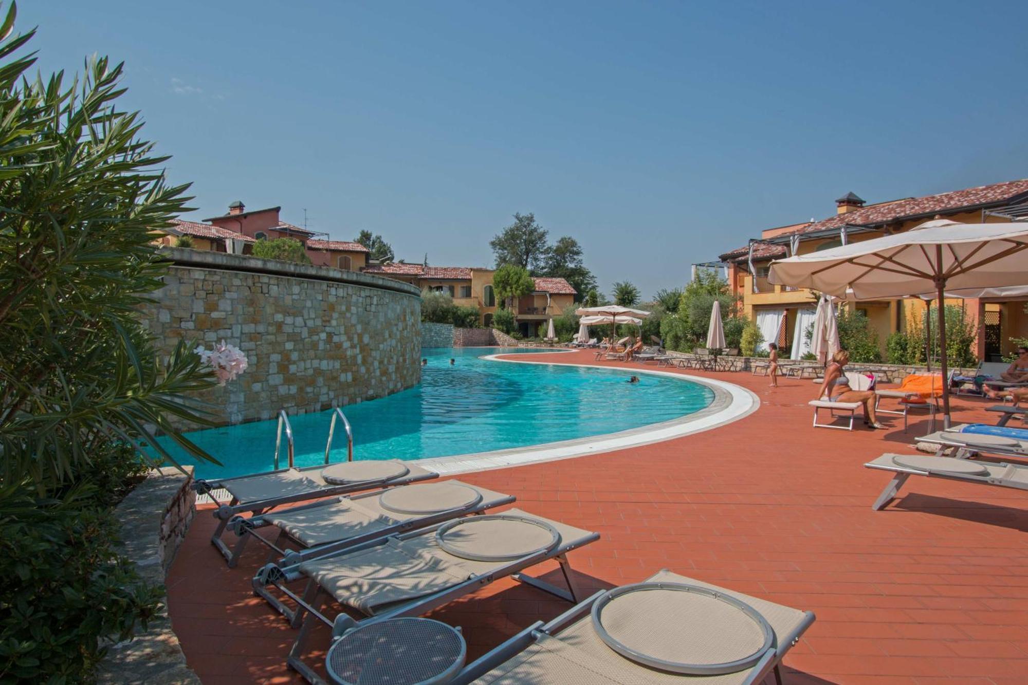 Borgo Del Torchio Apartments By Wonderful Italy Manerba del Garda Εξωτερικό φωτογραφία