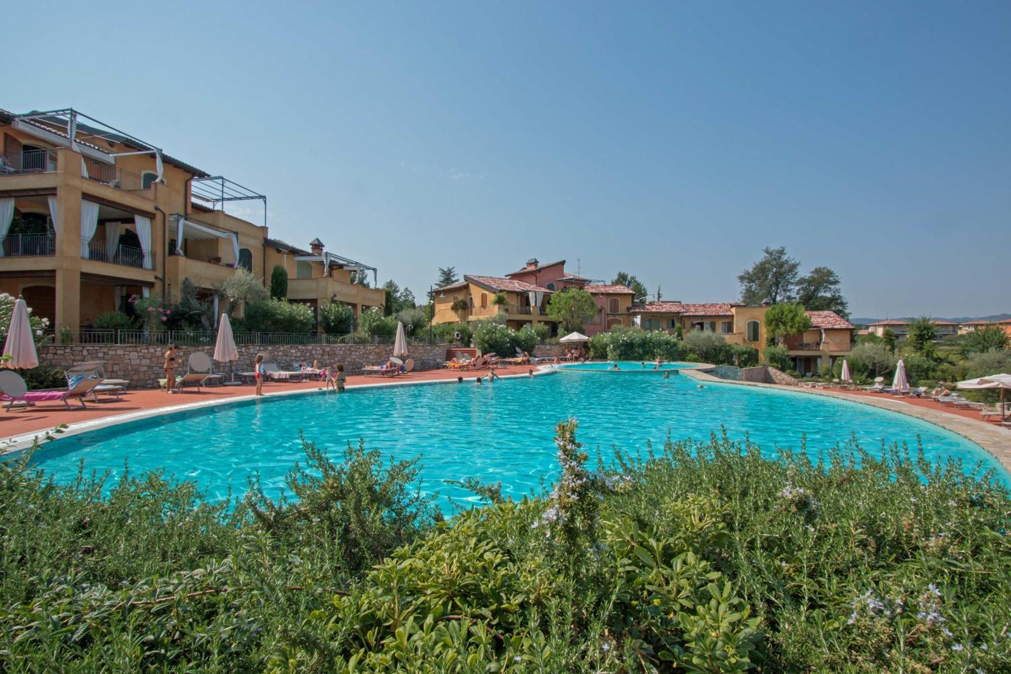 Borgo Del Torchio Apartments By Wonderful Italy Manerba del Garda Εξωτερικό φωτογραφία