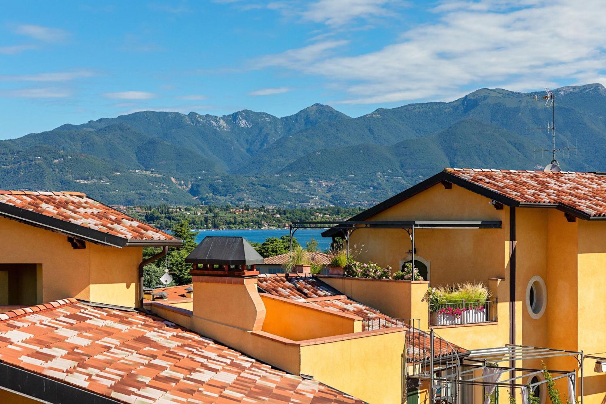 Borgo Del Torchio Apartments By Wonderful Italy Manerba del Garda Εξωτερικό φωτογραφία