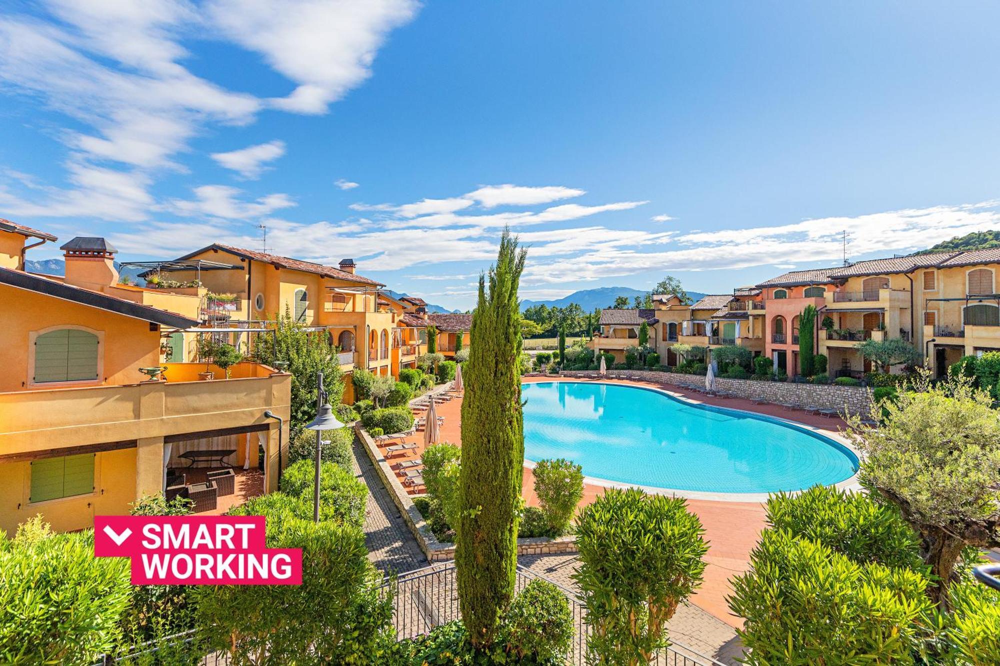 Borgo Del Torchio Apartments By Wonderful Italy Manerba del Garda Εξωτερικό φωτογραφία