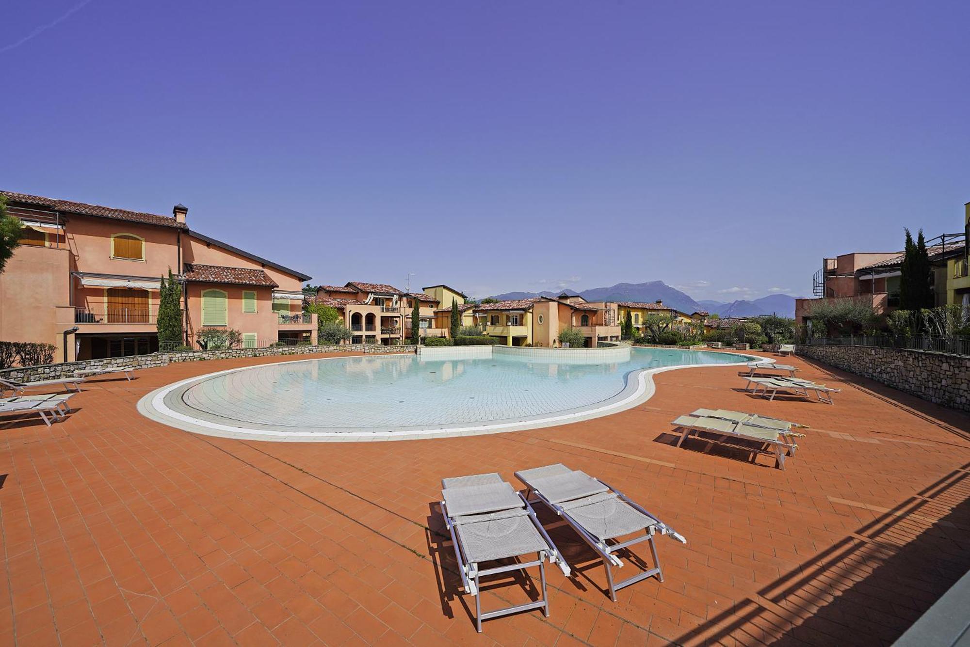 Borgo Del Torchio Apartments By Wonderful Italy Manerba del Garda Εξωτερικό φωτογραφία