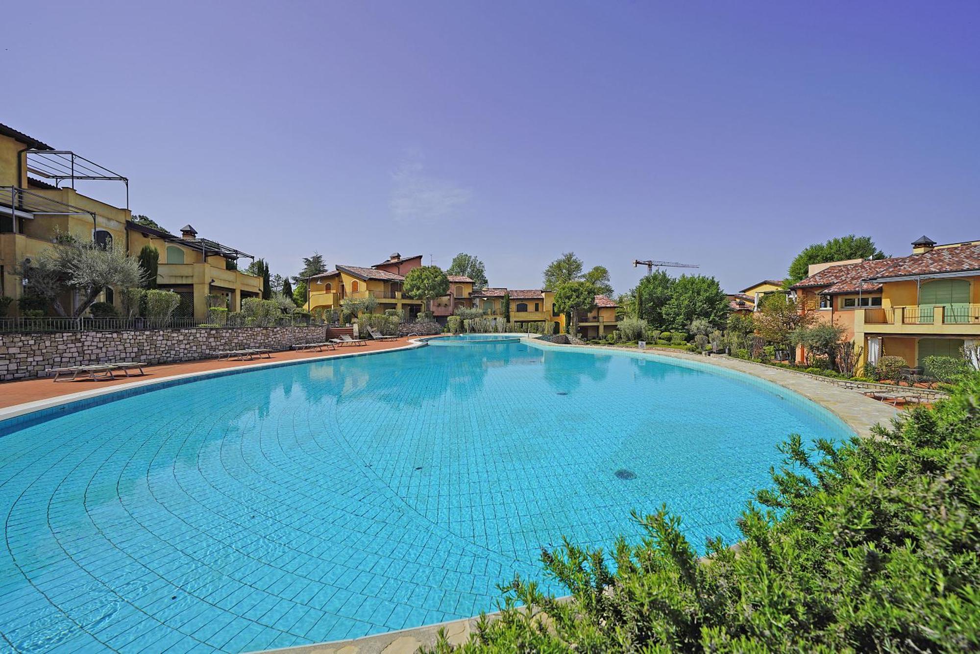 Borgo Del Torchio Apartments By Wonderful Italy Manerba del Garda Εξωτερικό φωτογραφία